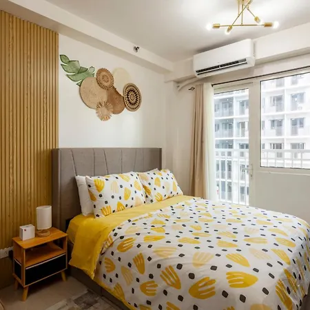Studio, 1 Bedroom With Balcony, With Own Kitchen And Washing Machine, Can Cook And Wash Clothes, Pool View Or City View, In Pasay Manila, Walking Distance To Mall Of Asia And Manila Bay, And 20Mins Drive In Manila Airport,Shore Or Shell Residence