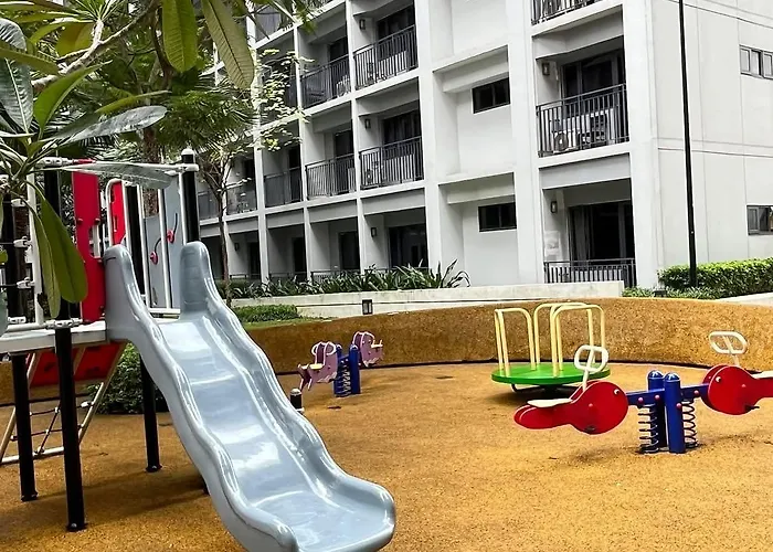 Moa Staycation Located In Shore1 And 2 Residences Pasay 3*