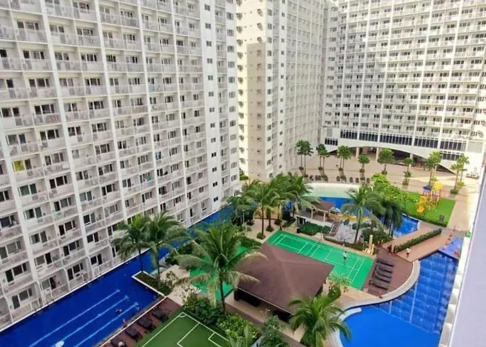 Moa Staycation Located In Shore1 And 2 Residences Pasay 3*