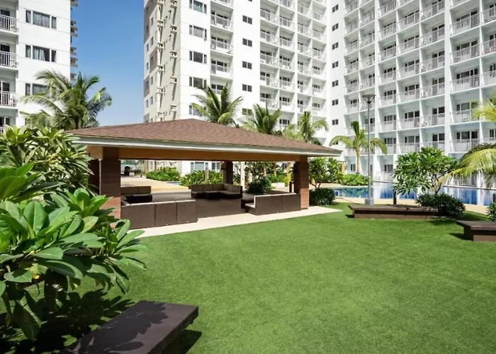 Moa Staycation Located In Shore1 And 2 Residences Pasay 3*