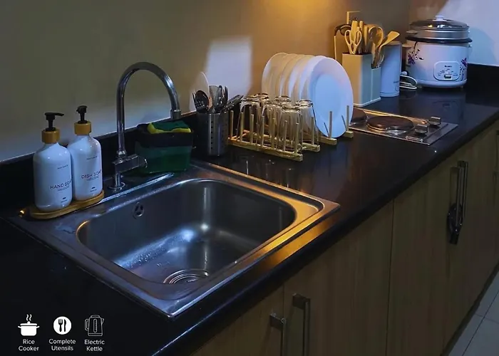 Moa Staycation Located In Shore1 And 2 Residences Pasay Apartahotel Manila