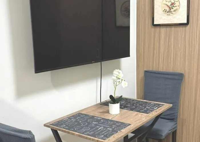 Moa Staycation Located In Shore1 And 2 Residences Pasay 3*